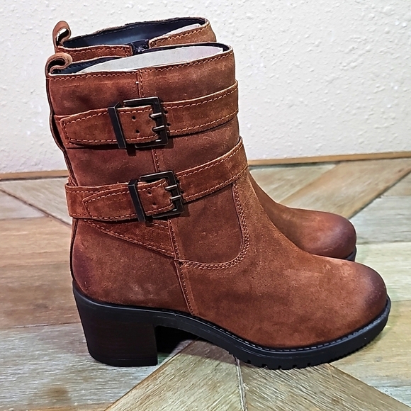 Vintage Foundry Co Charmaine Bootie. - Picture 4 of 9